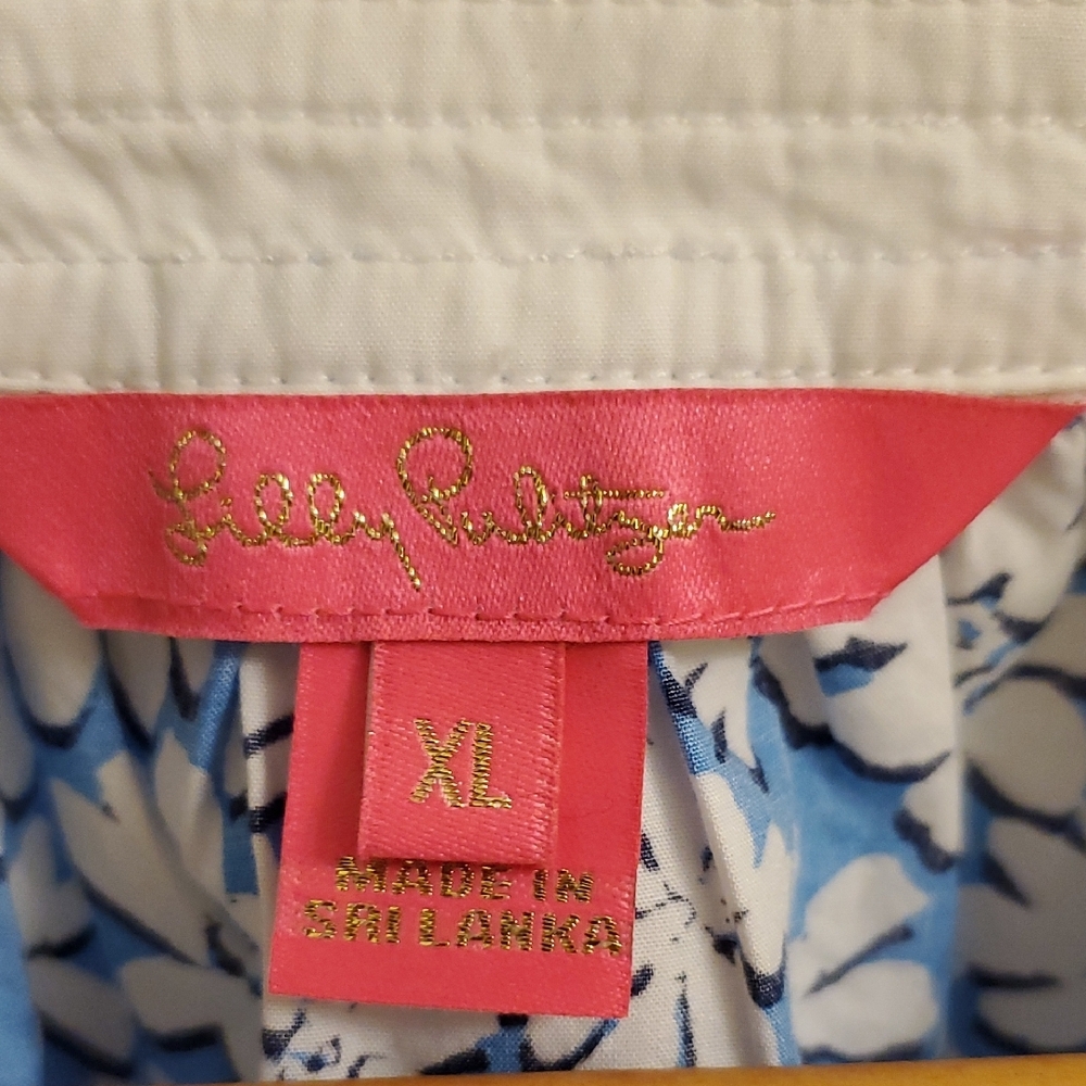 Lilly Pulitzer Blue and White Floral Blouse - Picture 4 of 6